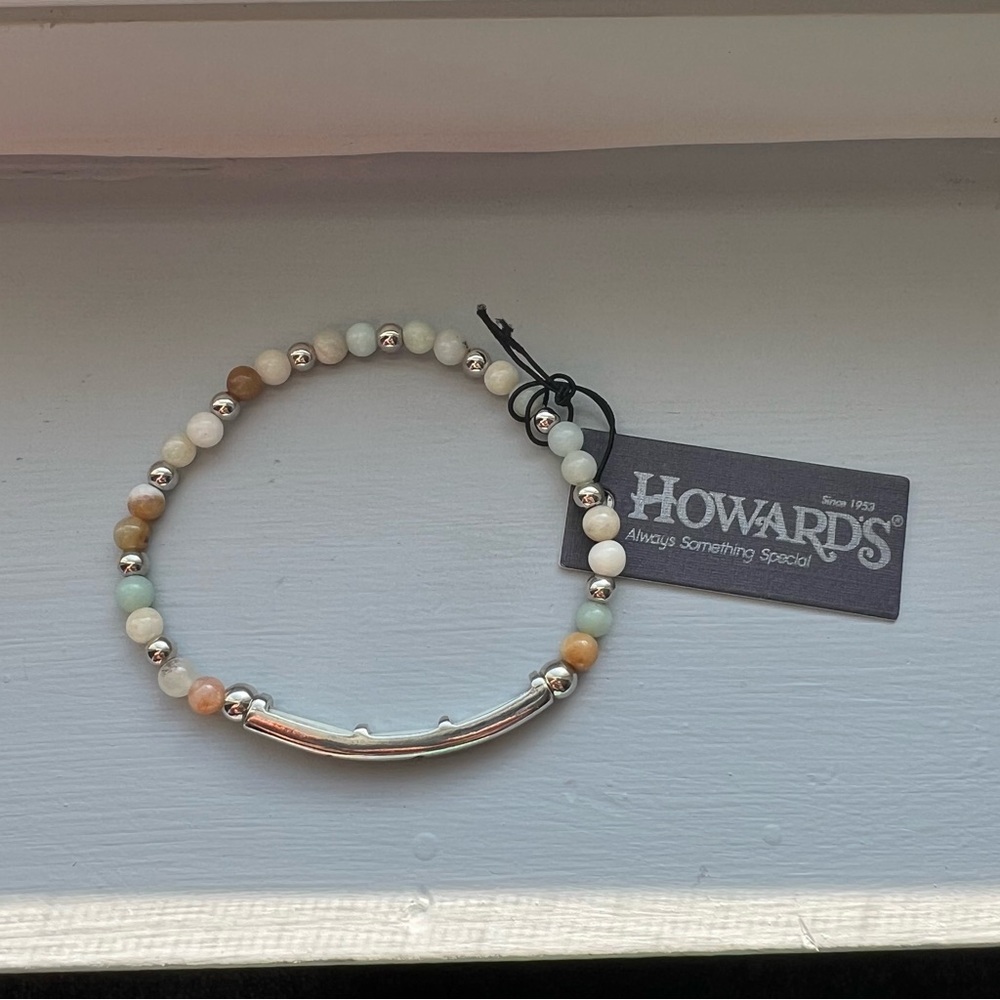NWT Howard’s Beaded Fearlesss Bracelet